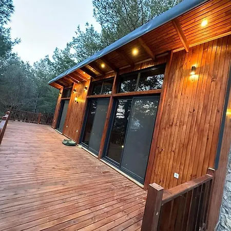 Panurla Ormanin Icinde, Yuezme Havuz&sauna * أورلا