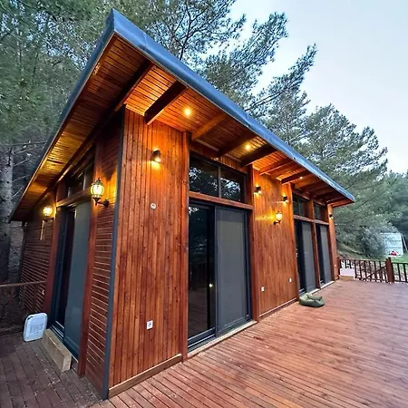 Panurla Ormanin Icinde, Yuezme Havuz&sauna *