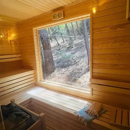 Panurla Ormanin Icinde, Yuezme Havuz&sauna 度假居 *